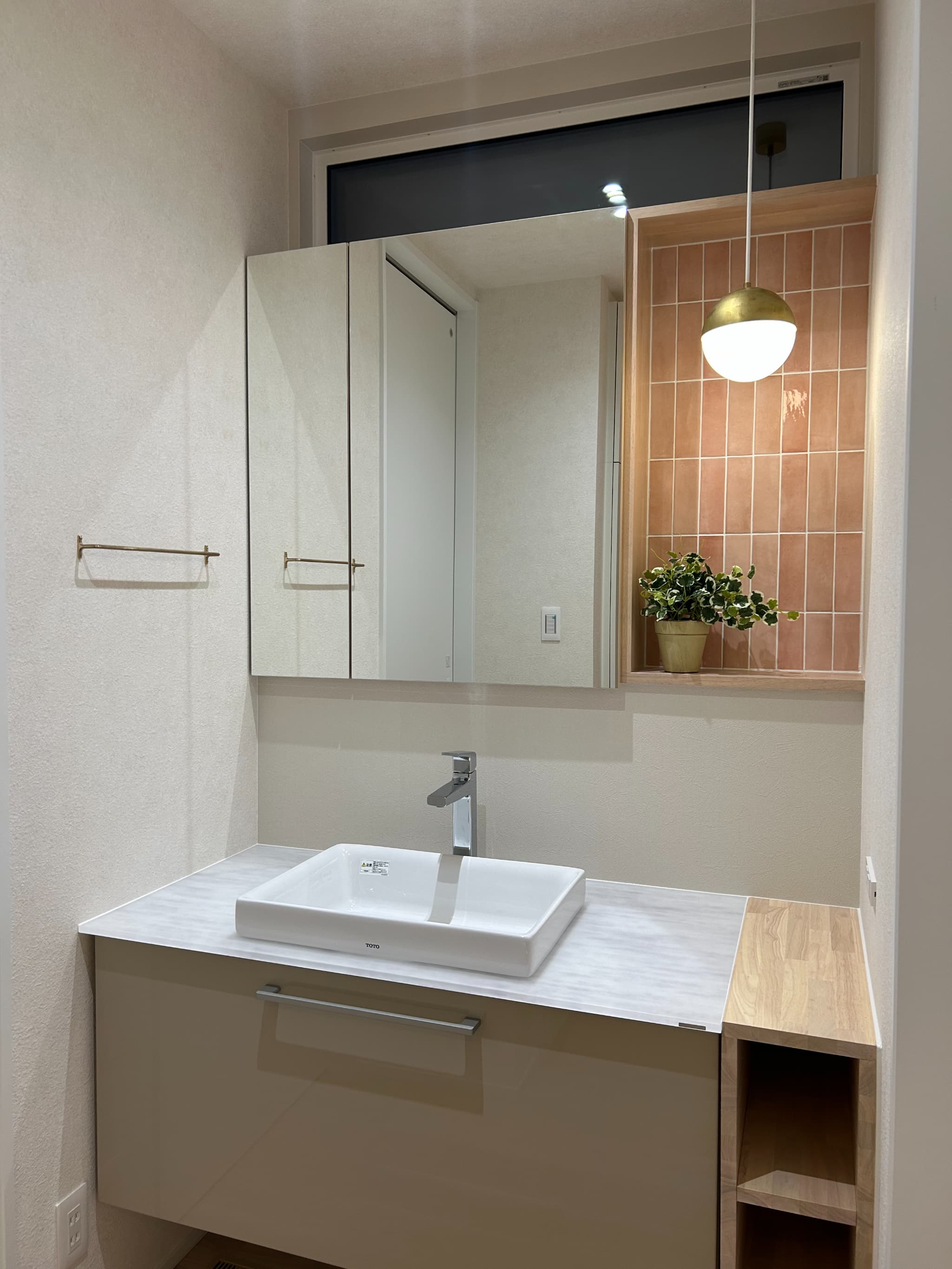 緑区モデルハウス洗面所