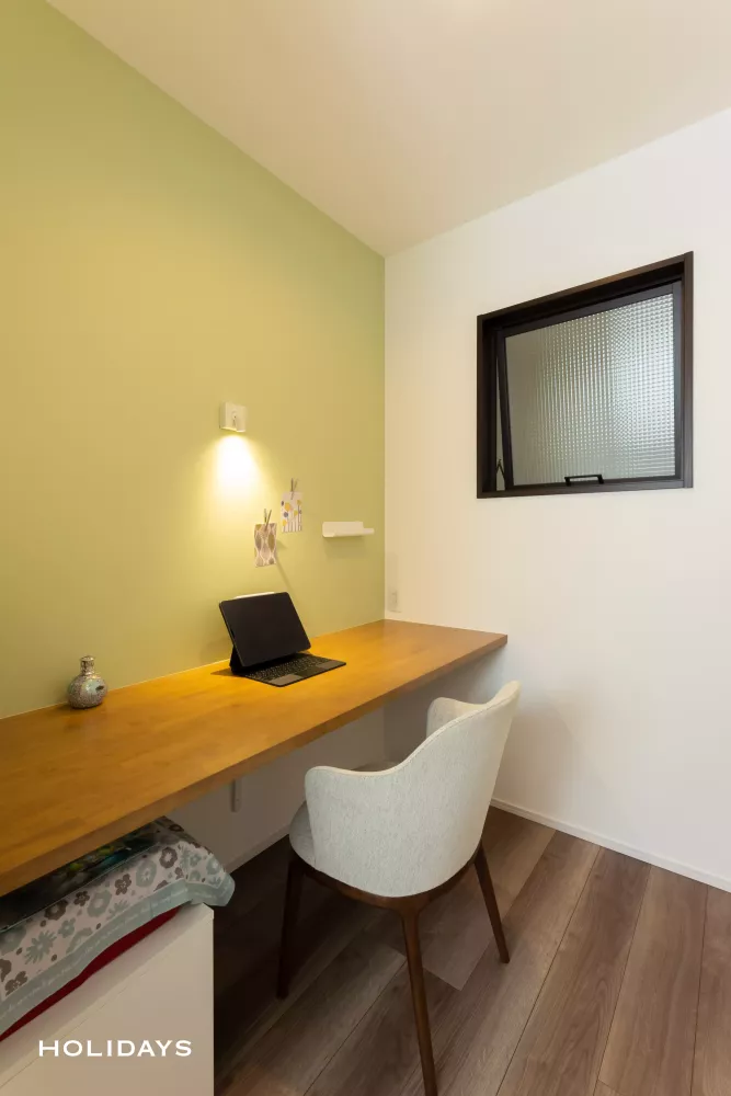 プライベートな中庭で四季を感じる二世帯住宅