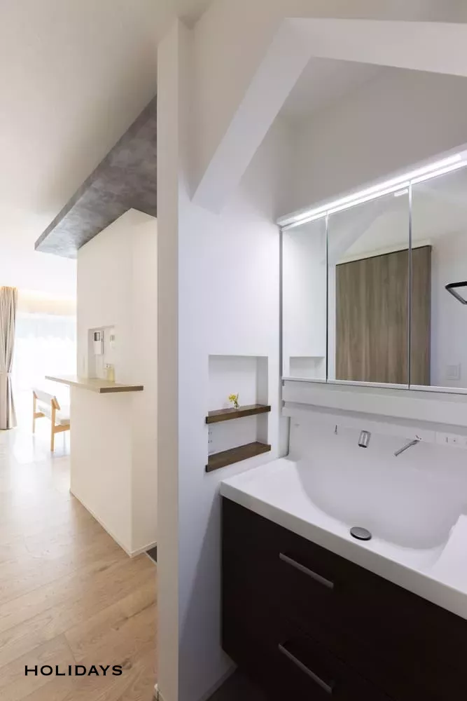 キッチンをLDKの中心に。家事動線が完璧な回遊性の高い家