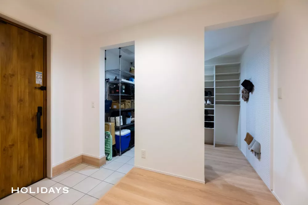 吹き抜けの高窓から太陽を感じる全館空調ハウス