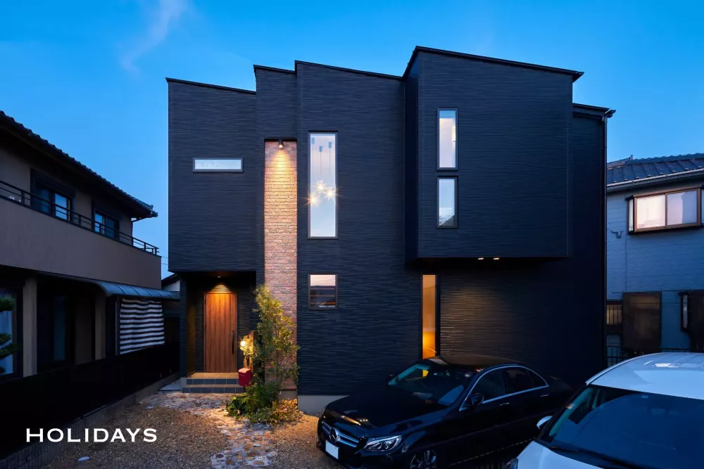 キャットウォークとスキップフロアが繋がる住まい