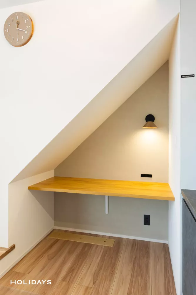 帰りたくなる玄関と回遊性の高さが魅力のガレージハウス