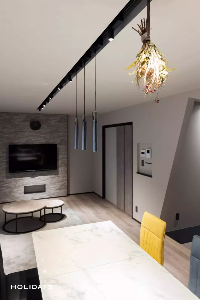 「ホテルライクの上品さ」×「モノトーンのカッコよさ」