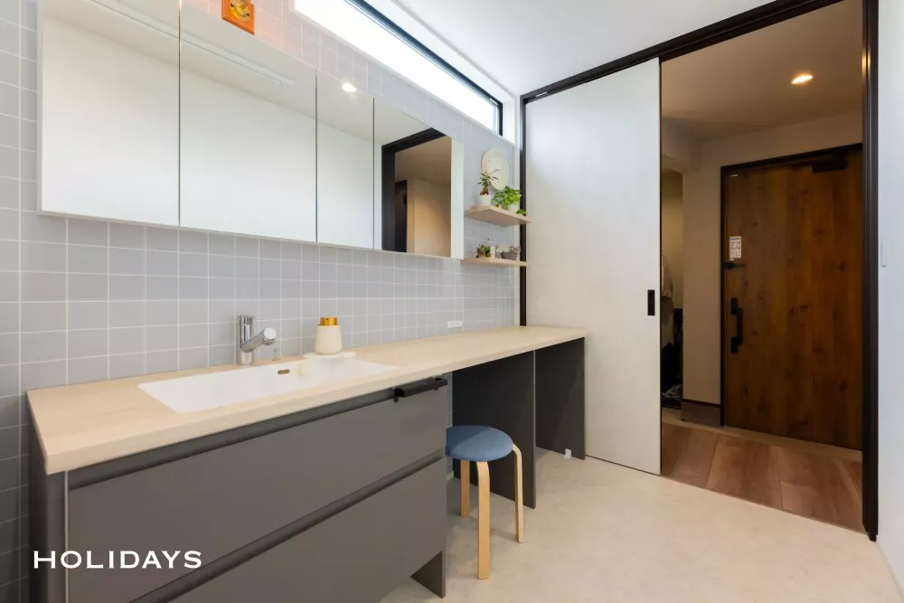 落ち着き感のあるシンプルモダンな家