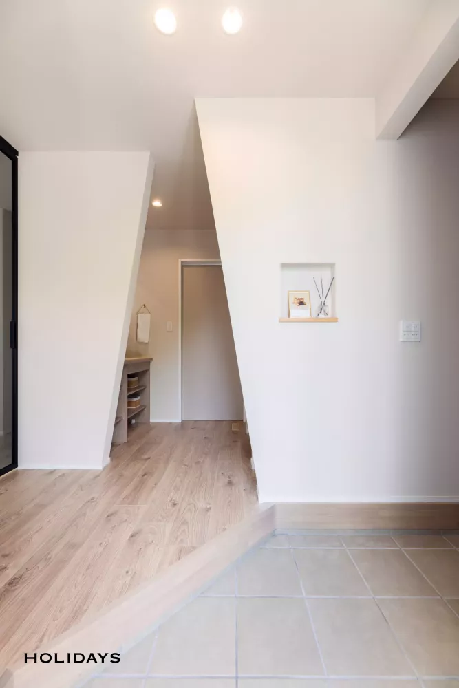 天井高で空間をゆるやかに分けたナチュラルハウス