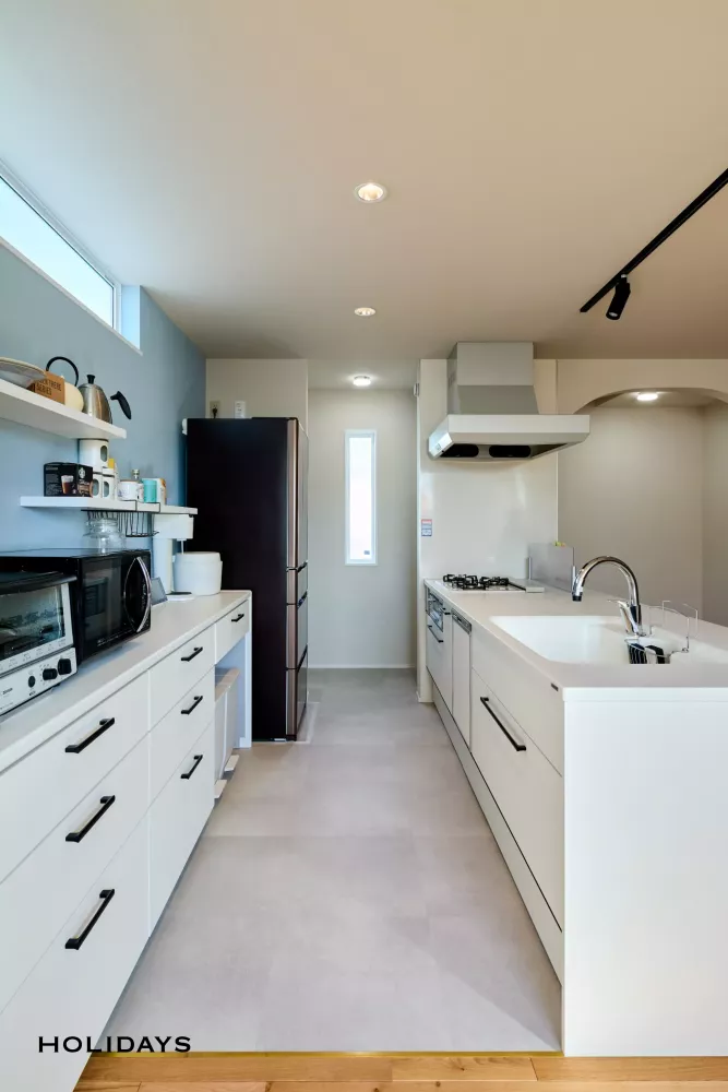 外と内をつなぐ、土間のある家