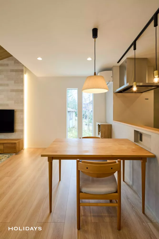 家族とつながるナチュラルモダンハウス