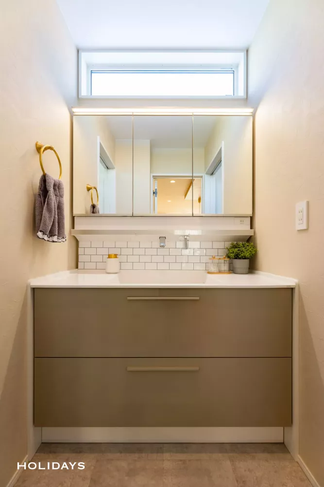 オークと真鍮で紡ぐ、優しい時間