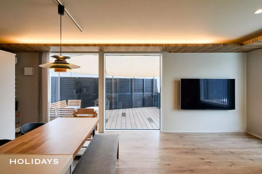 心地よい視線の抜け 寛ぎのナチュラルモダン