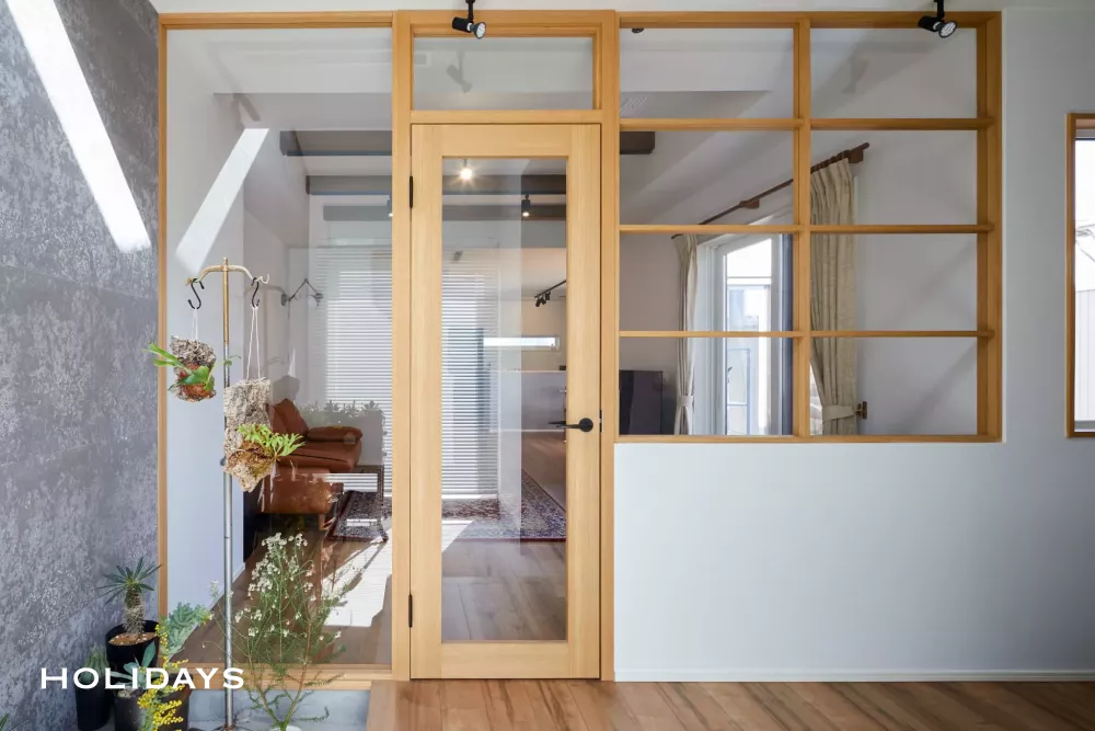 植物を愉しむ、暖かい陽の差し込む全館空調ハウス