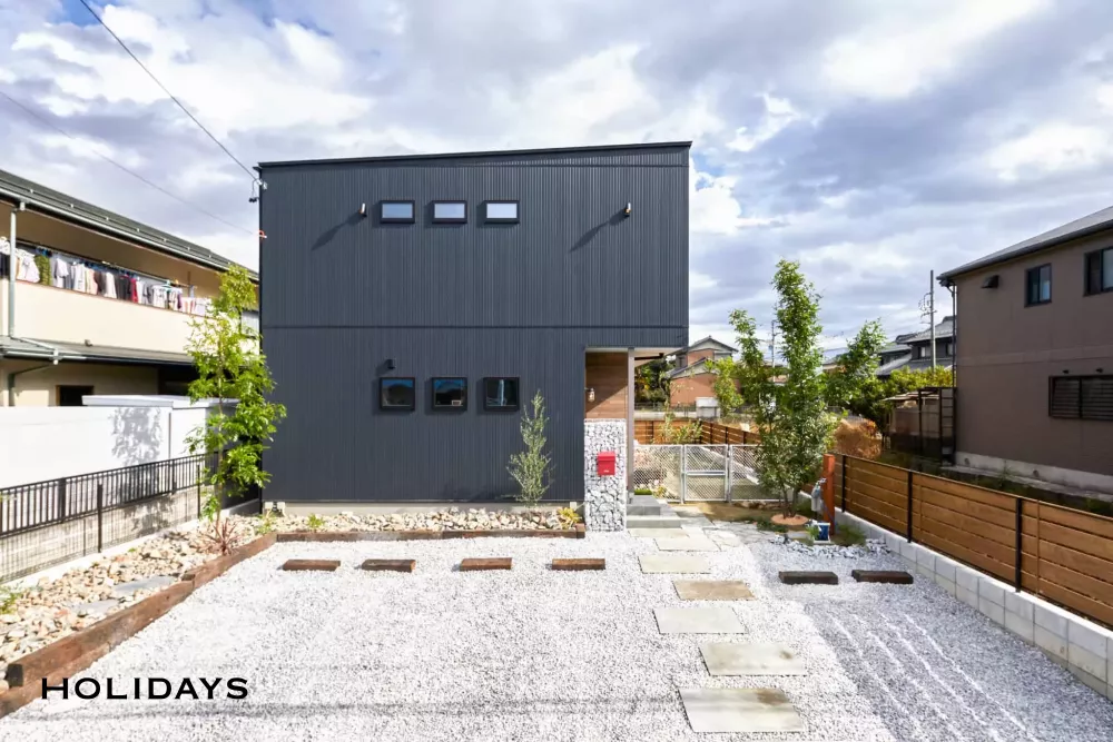 愛犬と暮らす温かみのある家