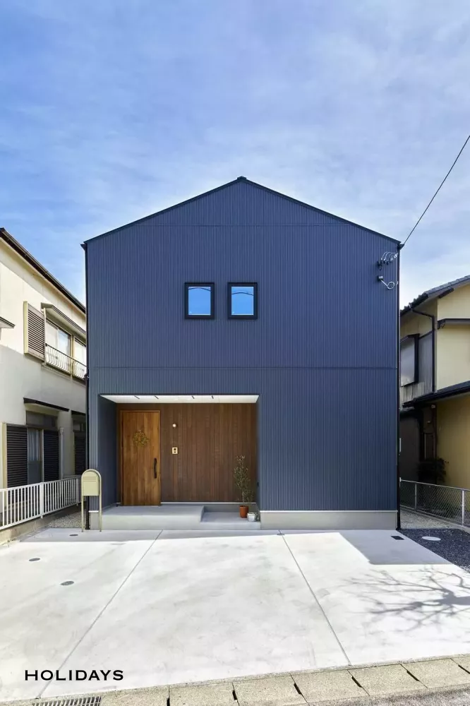 暖かな陽が差し込む2階リビングの家