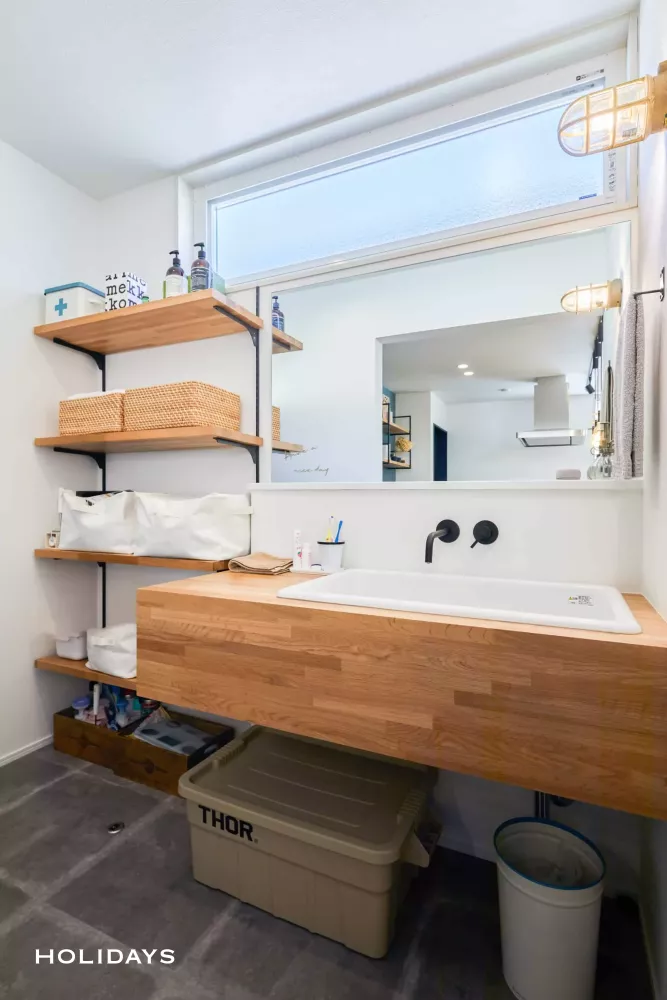 暖かな陽が差し込む2階リビングの家