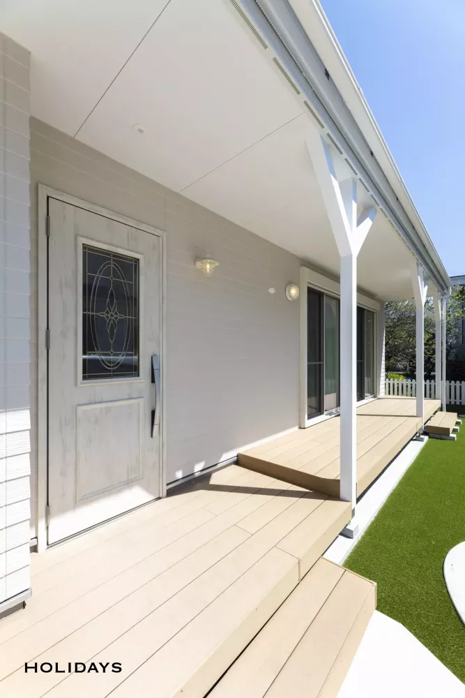 白を基調とした優しさと爽やかさを感じる家