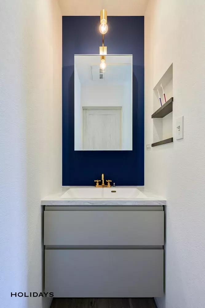 白を基調とした優しさと爽やかさを感じる家