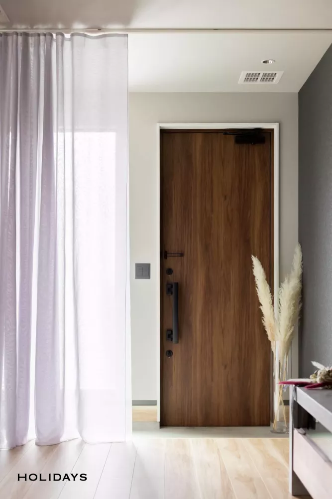 グレーを基調とした奥行のあるスタイリッシュなお家