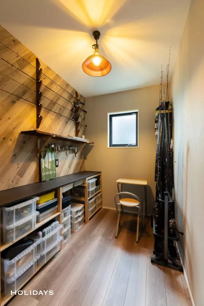 グレーと木目を巧みに組み合わせた北欧ナチュラルテイストの家