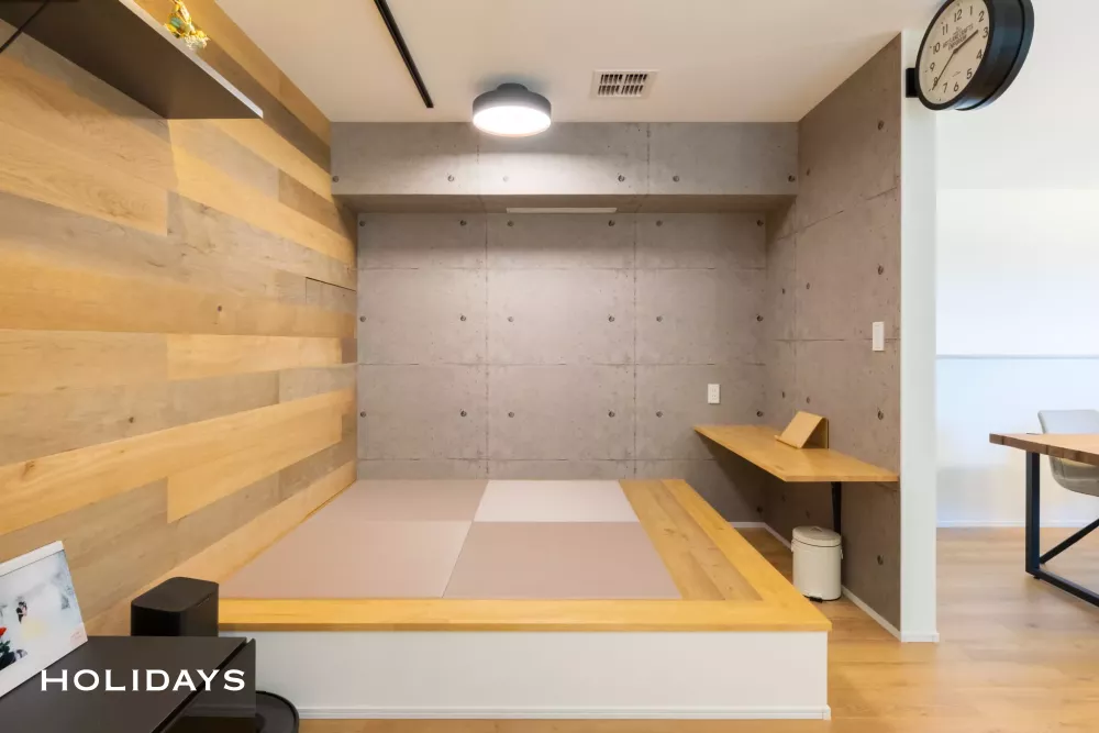 2階リビングの木に囲まれた心地よいお家