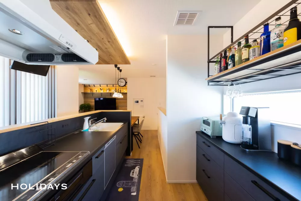 2階リビングの木に囲まれた心地よいお家