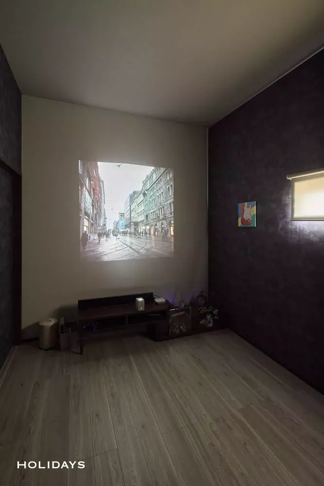 吹き抜けを採用した趣味と暮らすアメリカンテイストの家