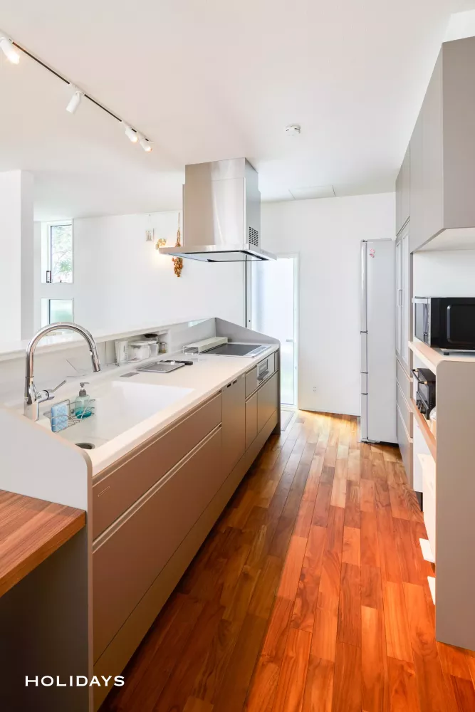 リビングイン階段が空間を繋げる住まい