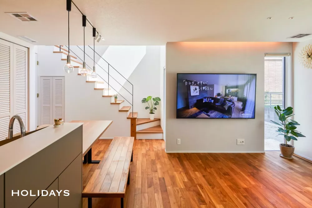 リビングイン階段が空間を繋げる住まい