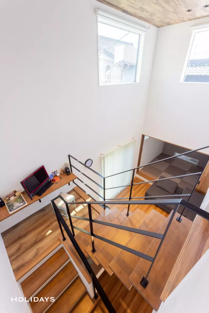 自然光に包まれたシンプルモダンな家