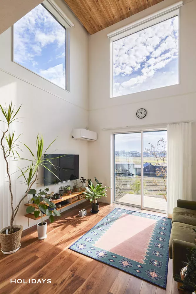 美しい自然を愉しむシンプルモダンな家