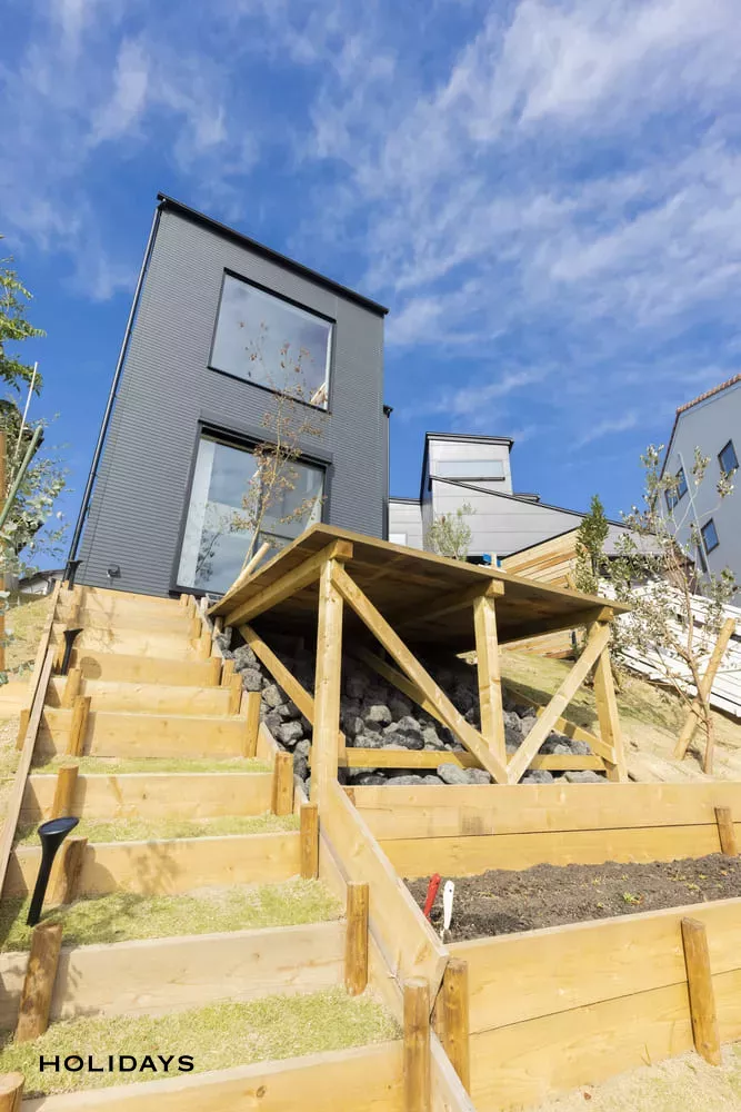 美しい自然を愉しむシンプルモダンな家