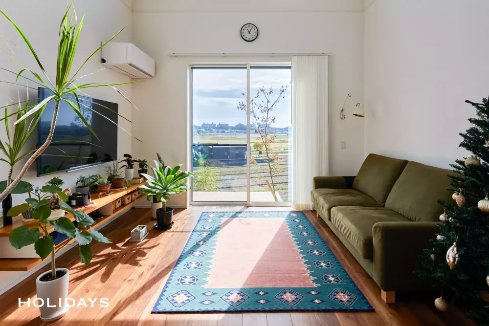 美しい自然を愉しむシンプルモダンな家