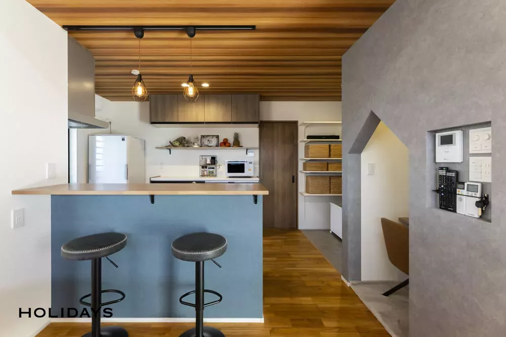 空間を活用したカフェ風デザインの平屋