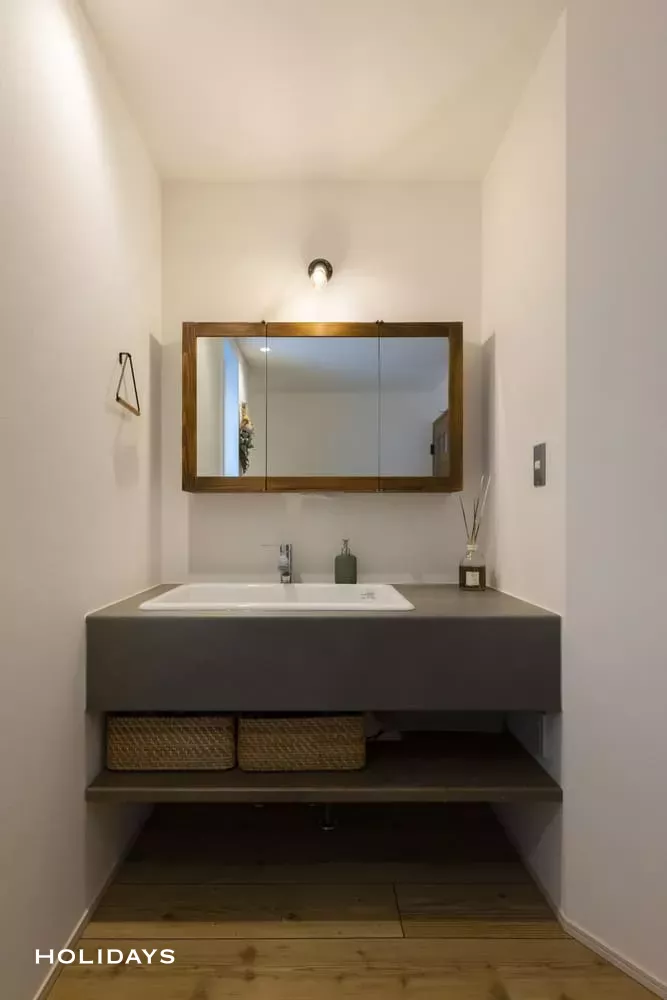 中庭+吹き抜けのある大人カジュアルな住まい