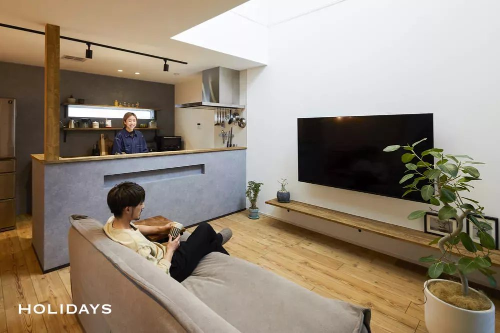 中庭+吹き抜けのある大人カジュアルな住まい