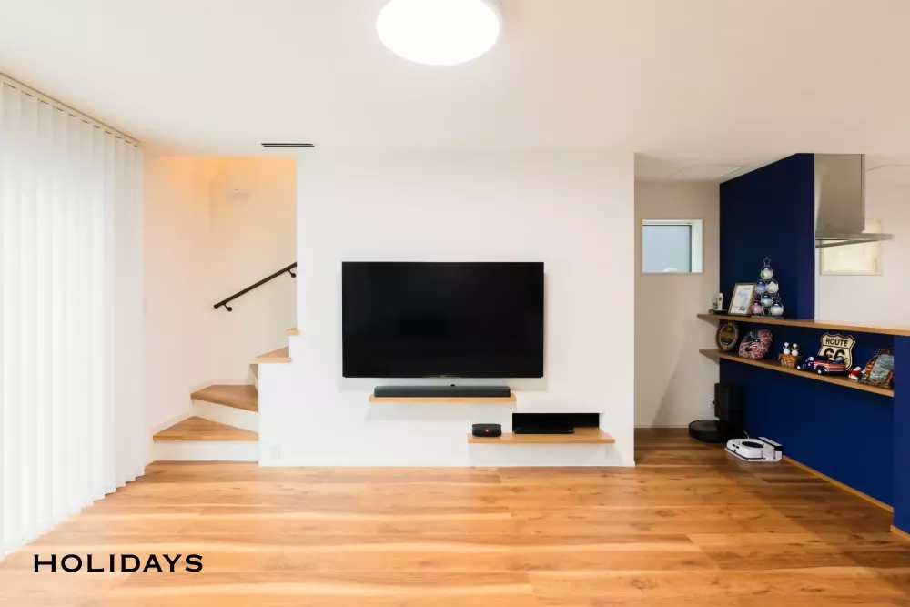 家族のつながりを感じるスタイリッシュモダンな家