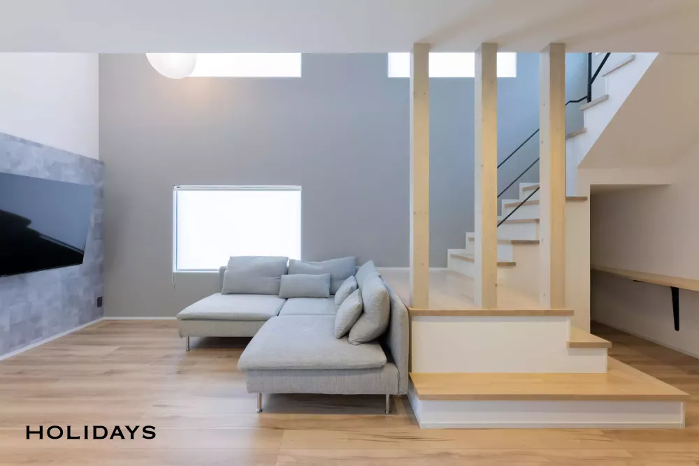 吹き抜けを採用したシンプルモダンハウス