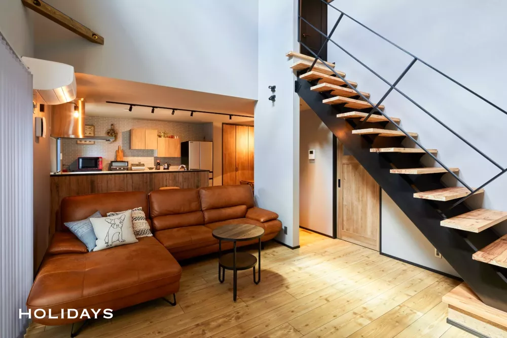 室内窓がおしゃれなアメリカンヴィンテージハウス